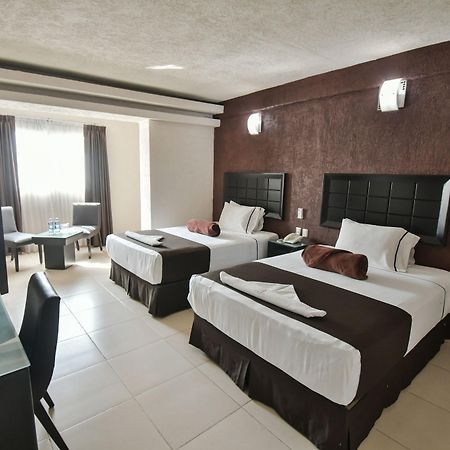 Hotel Portonovo Plaza Centro Гвадалахара Экстерьер фото