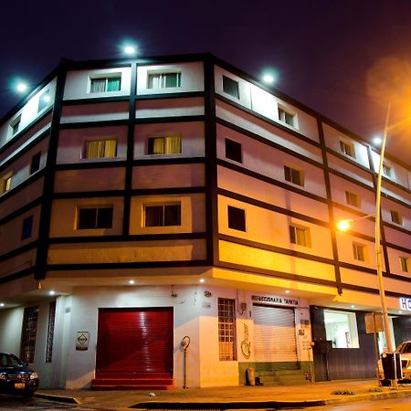 Hotel Portonovo Plaza Centro Гвадалахара Экстерьер фото