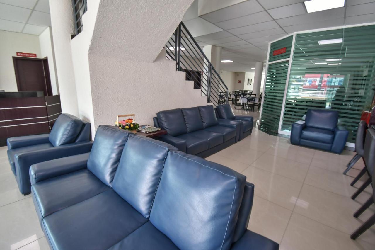 Hotel Portonovo Plaza Centro Гвадалахара Экстерьер фото