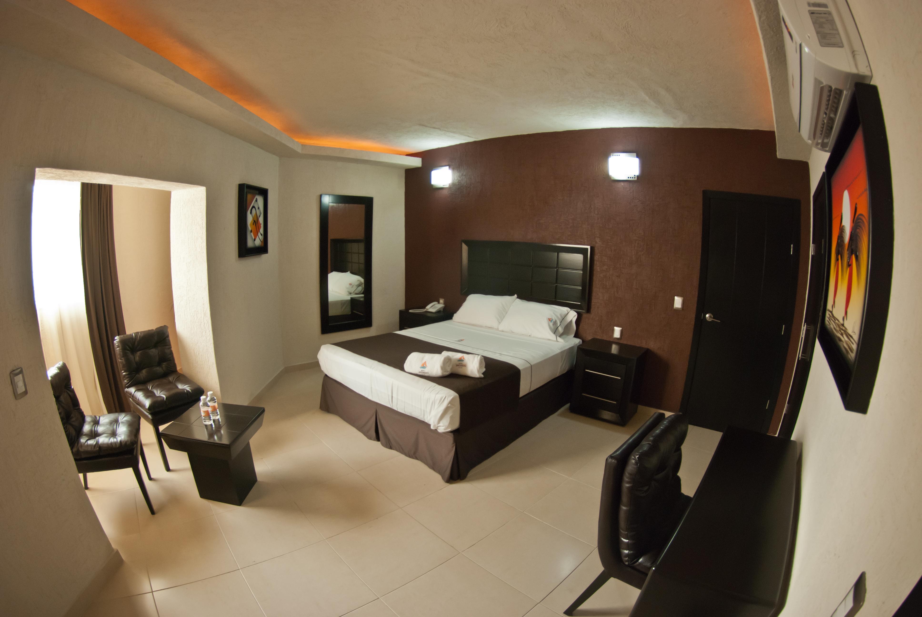 Hotel Portonovo Plaza Centro Гвадалахара Экстерьер фото