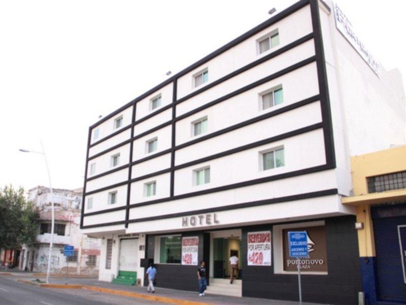 Hotel Portonovo Plaza Centro Гвадалахара Экстерьер фото