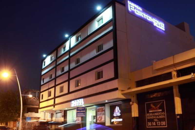 Hotel Portonovo Plaza Centro Гвадалахара Экстерьер фото