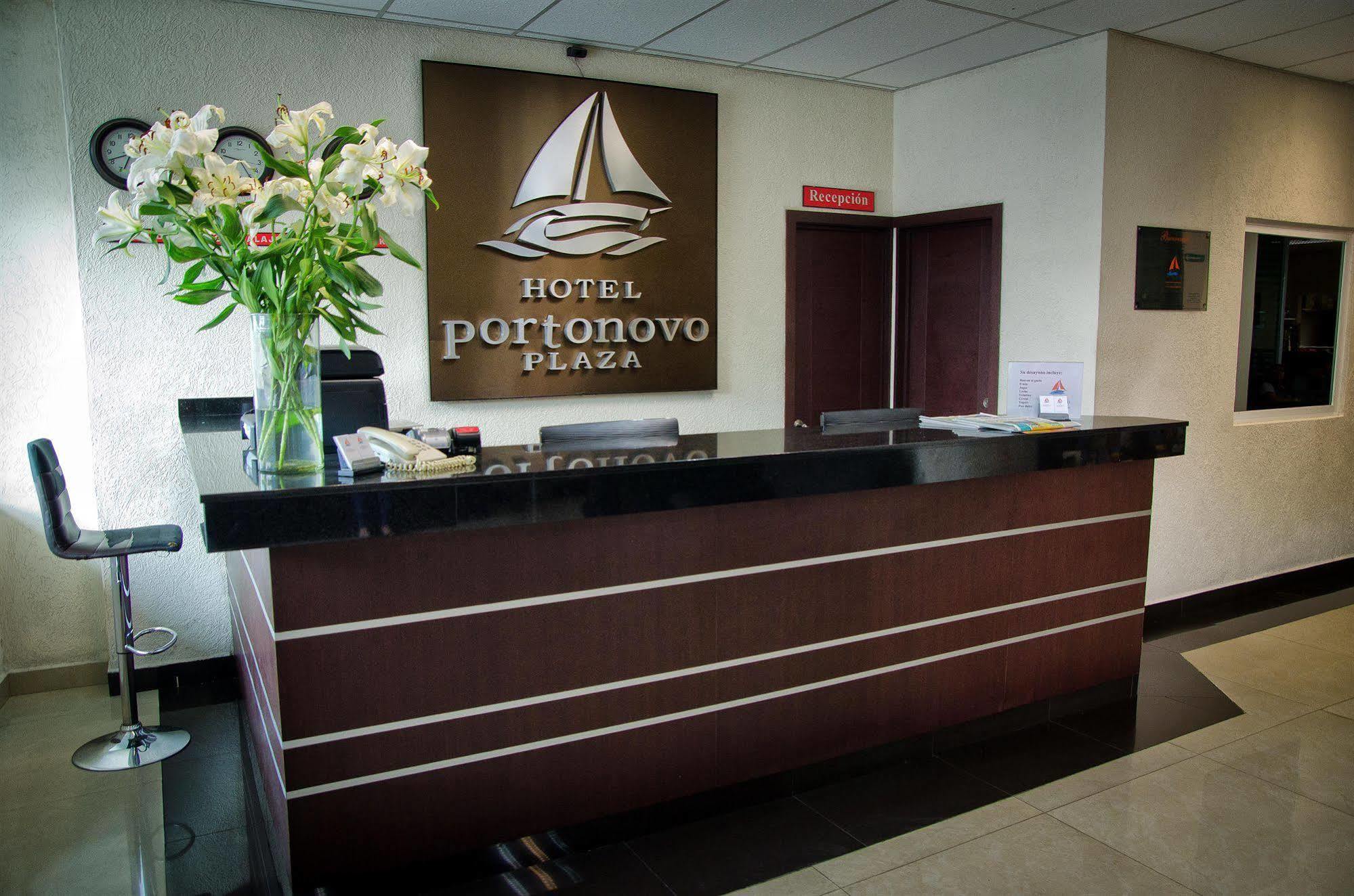 Hotel Portonovo Plaza Centro Гвадалахара Экстерьер фото